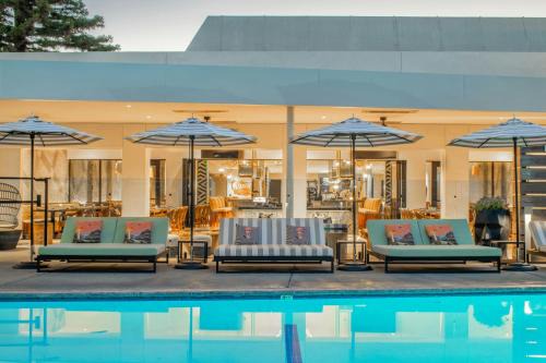 Westside Santa Cruz Hotel | Discover Oceanfront Bliss at Hotel Paradox, Autograph Collection