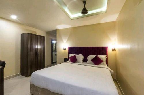 Nagpur Hotel | Discover Hotel Parashar: Pet-Friendly Retreat with Breakfast
