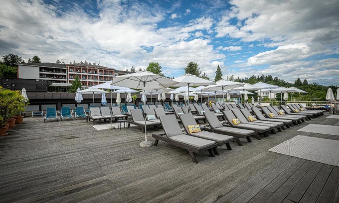 Augsdorf Hotel | Discover Hotel Parks: Oceanfront Bliss with Family-Friendly Amenities