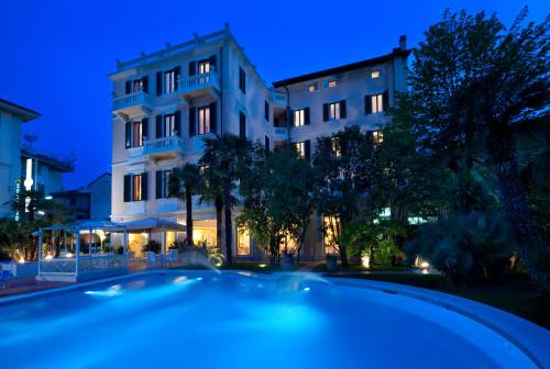 Montecatini Terme Hotel | Discover Parma E Oriente: Oceanfront Escape with Pool & Hot Tub