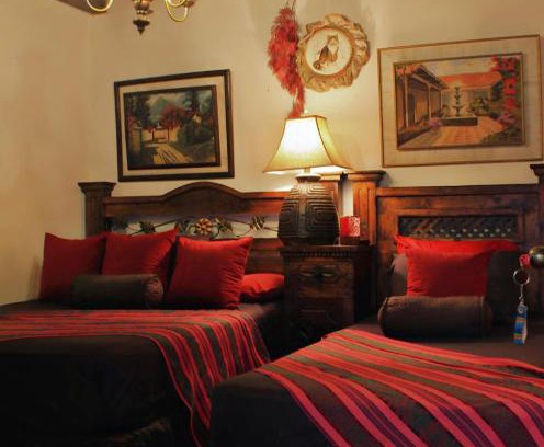 Antigua Guatemala Hotel | Experience Hotel Pasillo Rholyn: 5-Star Family Haven