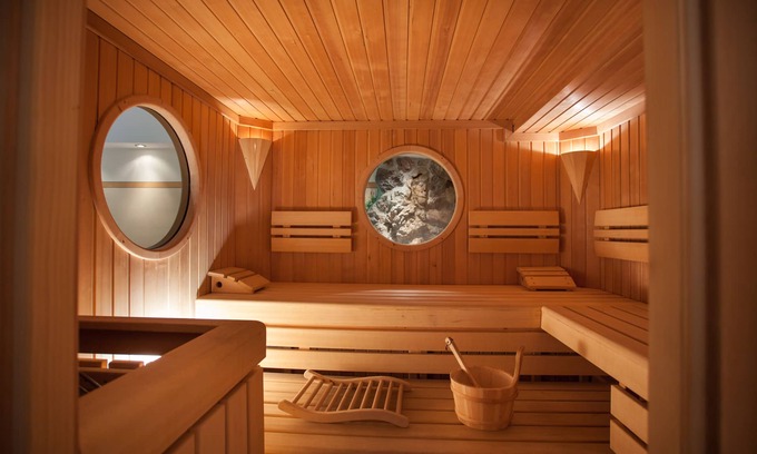 Golling an der Salzach House | Discover Comfort at Hotel Pass Lueg with Spa & Dining