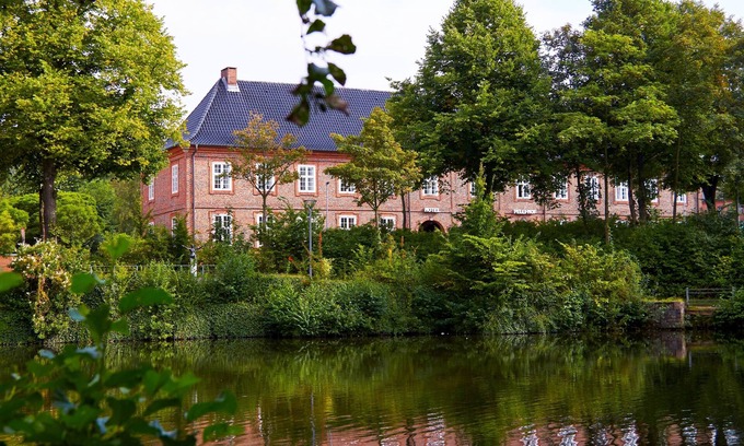 Rendsburg Hotel | Discover Hotel Pelli Hof Rendsburg: Family-Friendly Comfort