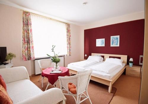 Soltau Hotel | Discover Hotel-Pension Am Böhmepark: Rated 8.9/10 Stay