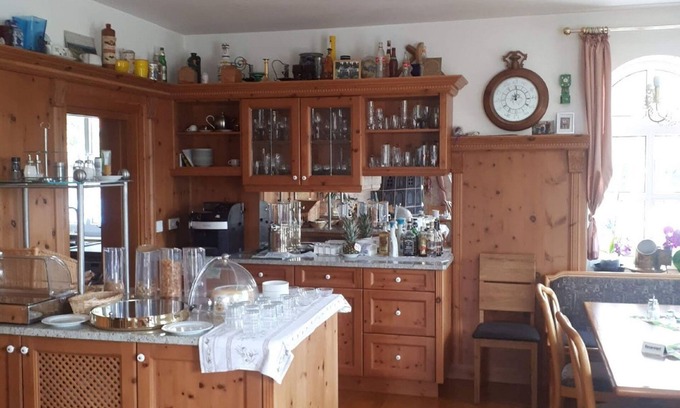 Sommerach Hotel | Family-Friendly Retreat at Hotel Pension Am Engelsberg