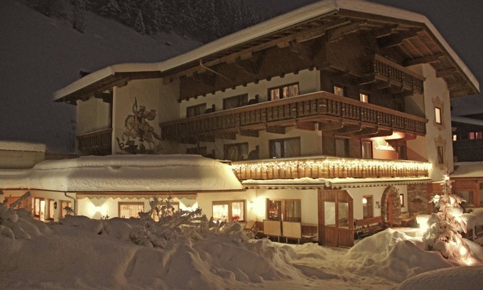 Lanersbach Hotel | Discover Hotel Pension Sonnleiten: Top-Rated Family Retreat