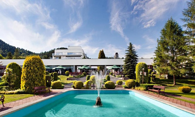 Rytro Hotel | Discover Comfort at Hotel Perła Południa with Pool & Spa