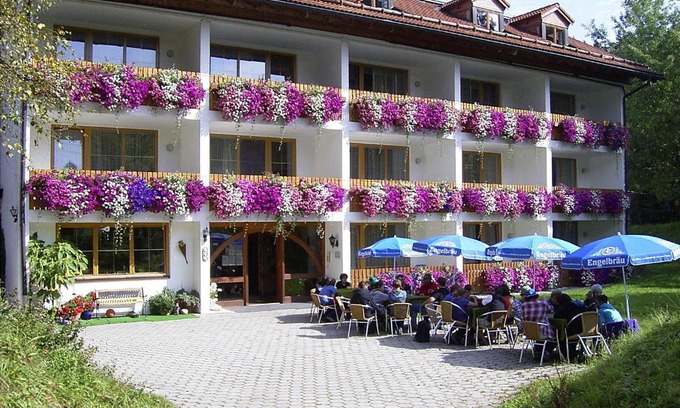 Wertach Hotel | Discover Pet-Friendly Hotels in Germany with Pool Access
