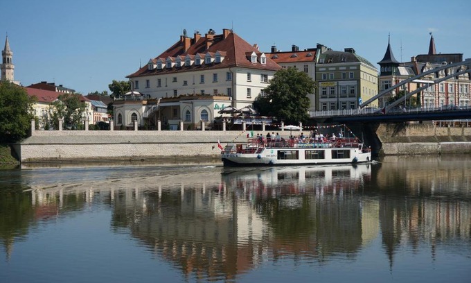 Opole Hotel | Pet-Friendly Getaway at Hotel Piast - Rated 9.1/10