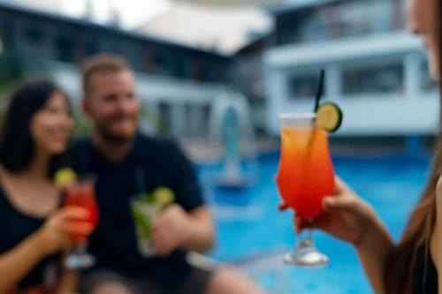 Sao Pedro Hotel | Discover Hotel Picadão: Pet-Friendly Stay with Hot Tub & Pool