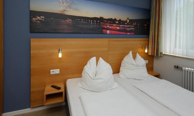 Remagen Hotel | Pet-Friendly Hotel Pinger: Family Comfort and Dining Await
