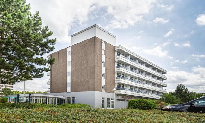 Ploen Hotel | Pet-Friendly Retreat at Hotel Plöner See by Tulip Inn