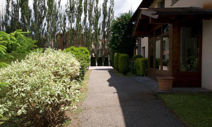 Prats i Sansor Hotel | Discover Hotel Pla del Pi: Family-Friendly Dining Awaits
