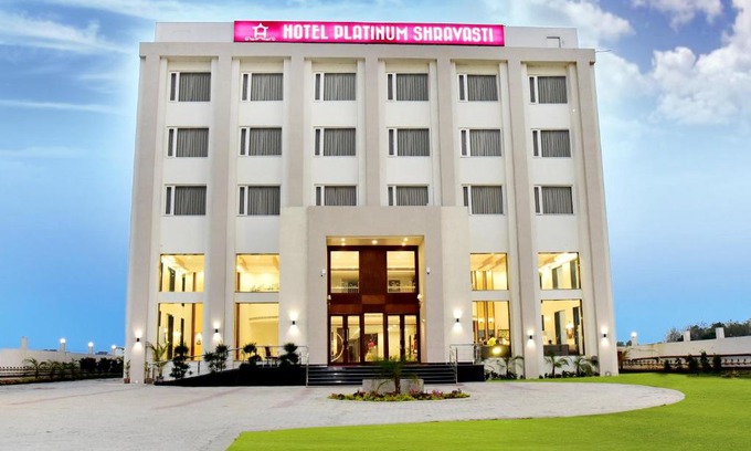 Bahraich Bed & Breakfast | Discover Hotel Platinum Shravasti: 4-Star Family Getaway