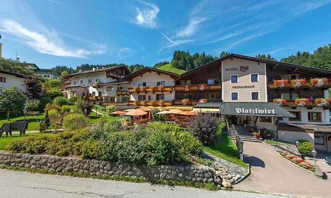 Auffach Hotel | Discover Hotel Platzl: Oceanfront Bliss with Top Amenities