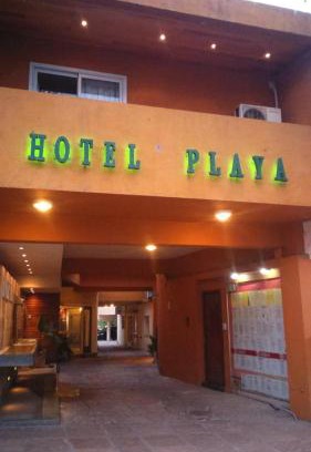Villa Carlos Paz Hotel | Pet-Friendly Hotel Playa with Pool & Family Amenities