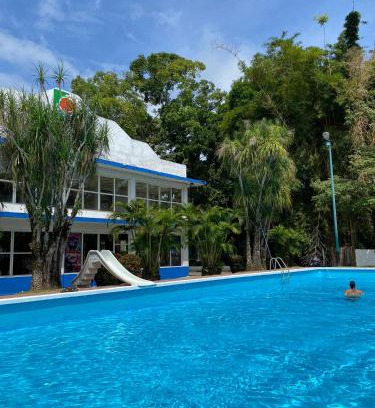 Catemaco Hotel | Budget-Friendly Hotel Playa Azul with Pool and Spa Amenities