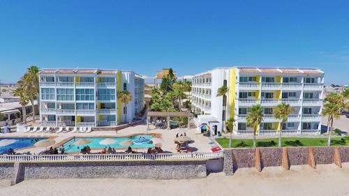 Bella Vista Hotel | Beachfront Bliss at Hotel Playa Bonita Resort