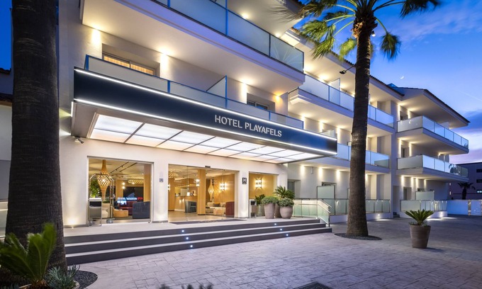 Castelldefels Hotel | Discover Hotel Playafels: 4-Star Stay with Pool and Spa