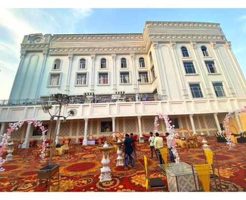 Raebareli Hotel | Pet-Friendly Hotel Pleasant View with Great Amenities