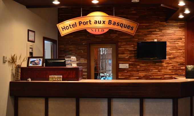 Channel-Port aux Basques Hotel | Discover Hotel Port Aux Basques: Family-Friendly Retreat