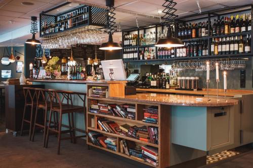SoFo Hotel | Accessible Family Getaway at Hotel Point with Breakfast