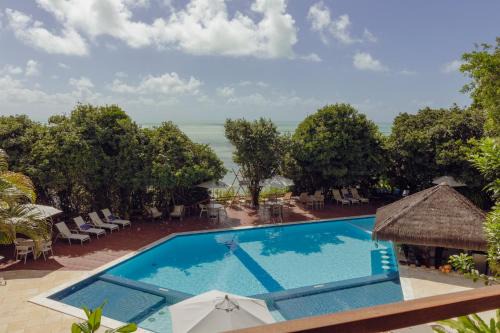 Pipa Hotel | Oceanfront Hotel Ponta do Madeiro with Pool & Spa
