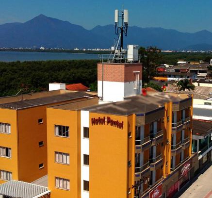 Florianopolis Hotel | Pet-Friendly Hotel Pontal with Top Amenities and Great Ratings