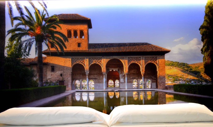 Figares Hotel | Relax at Hotel Porcel Sabica: 4-Star Comfort Awaits