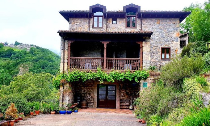 Parres Hotel | Discover Hotel Posada del Valle: Guest Rated 9/10 & Breakfast
