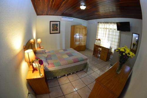 Managua Hotel | Guest Rated Hotel Posada Don Pantaleon with Breakfast Included