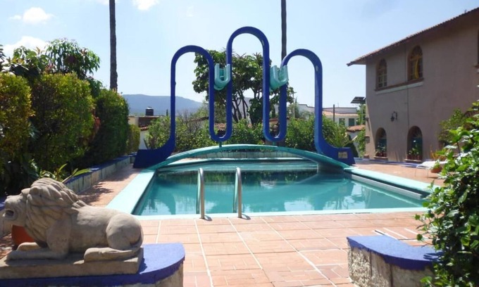 Santa Lucia del Camino Hotel | Relax at Hotel Posada los Arcos with Pool & Spa