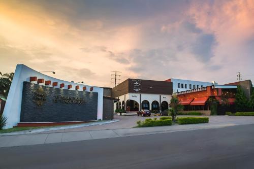 San Pedro Tlaquepaque Hotel | Discover Hotel Posada Virreyes: Oceanfront Retreat Awaits