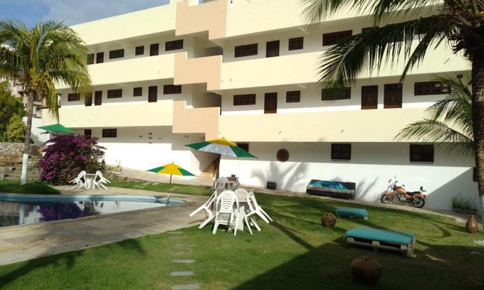 Porto das Dunas Hotel | Oceanfront Escape at Hotel Pousada Summer Way - Pet Friendly