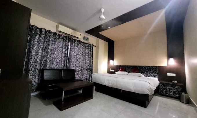 Tezpur Hotel | Budget-Friendly Hotel Pradyut with Family-Friendly Amenities