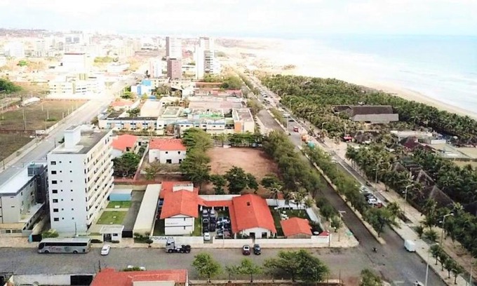 Praia do Futuro I Hotel | Oceanfront Hotel Praia do Futuro with Breakfast & Kitchen