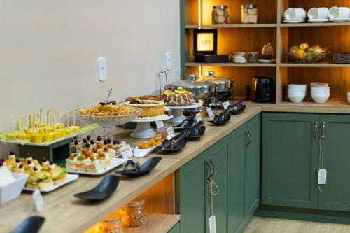 Centro de Vila Velha Hotel | Discover Hotel Prainha: Pet & Child Friendly Retreat
