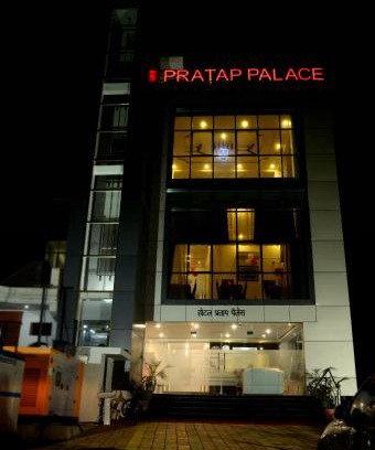 Dalmau Hotel | Experience Comfort at Hotel Pratap Palace with Dining & Family Fun