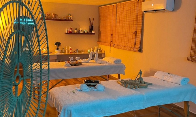 Marina di Varcaturo Hotel | Relax at Hotel Première: 4-Star Comfort with Spa & Pool