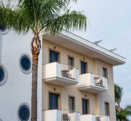 Marina di Varcaturo Hotel | Oceanfront Hotel Premiere: 4-Star Family Getaway with Spa