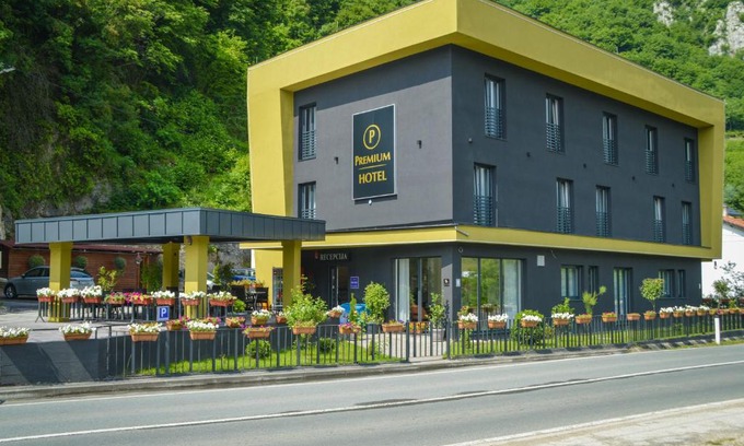 Jajce Hotel | Eco-Friendly Hotel Premium: Rated 9/10 with Hot Tub Access