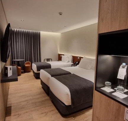 Sao Sebastiao da Pedreira Hotel | Discover Hotel Principe Avila: Rated 9/10 with Family-Friendly Perks