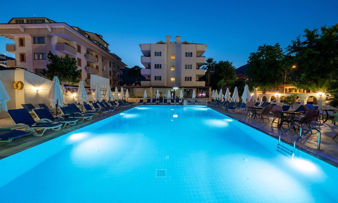 Icmeler City Center Hotel | Family-Friendly Hotel Private with Pool and Dining Options