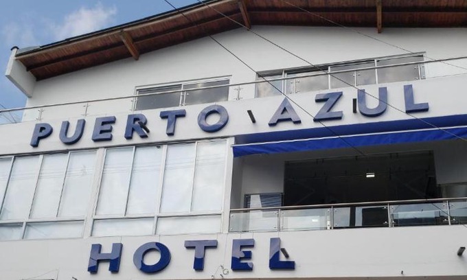 Puerto Berrio Hotel | Kid-Friendly Retreat at Hotel Puerto Azul - Rated 9.2/10