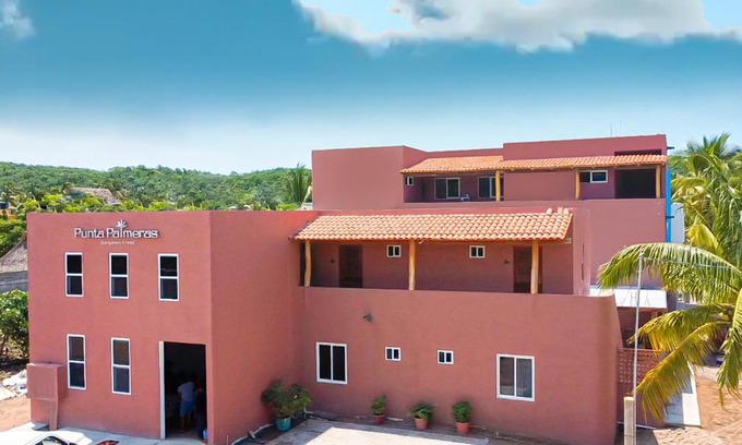 Perula Hotel | Discover Hotel Punta Palmeras: Family-Friendly with Pool