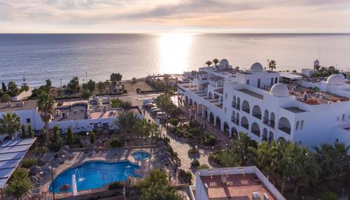 La Parata Hotel | Experience Oceanfront Comfort at Hotel Puntazo II
