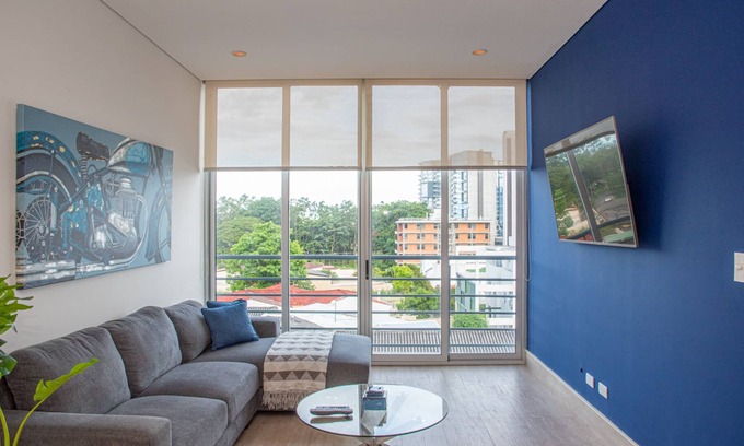 Rohrmoser Apartment | Quality Hotel Stay in San Jose's Premier Neighborhood