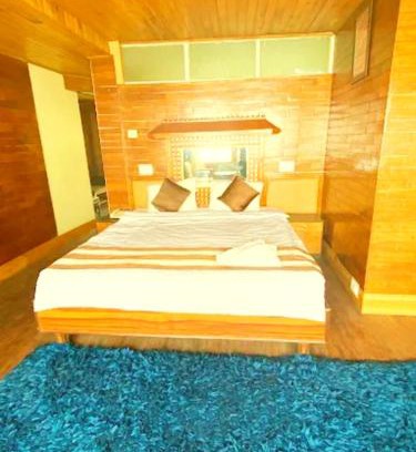 Darjeeling Hotel | Hotel Queen