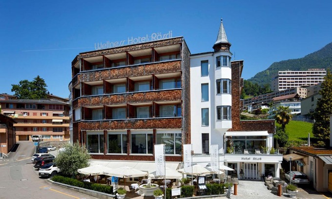 Weggis Hotel | Explore Hotel Rössli Gourmet & Spa: Pet-Friendly Oceanfront Retreat