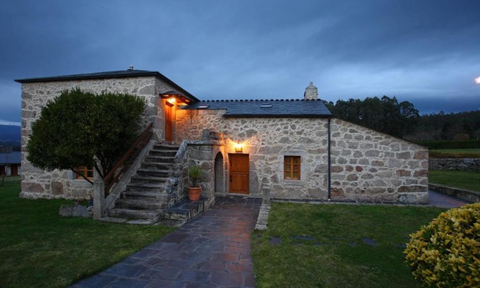 Adelan House | Rústico Casa Franco: Guest Rated 9.6 with Family-Friendly Perks